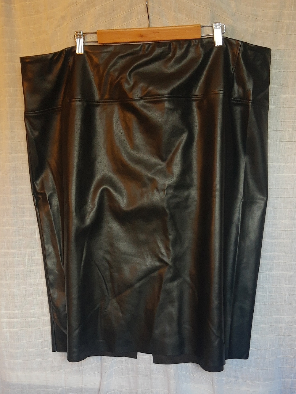 BOLD elements Black Faux Leather Pencil Skirt